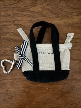 Sephora Cream and Black Mini Tote Keychain with Heart Charm